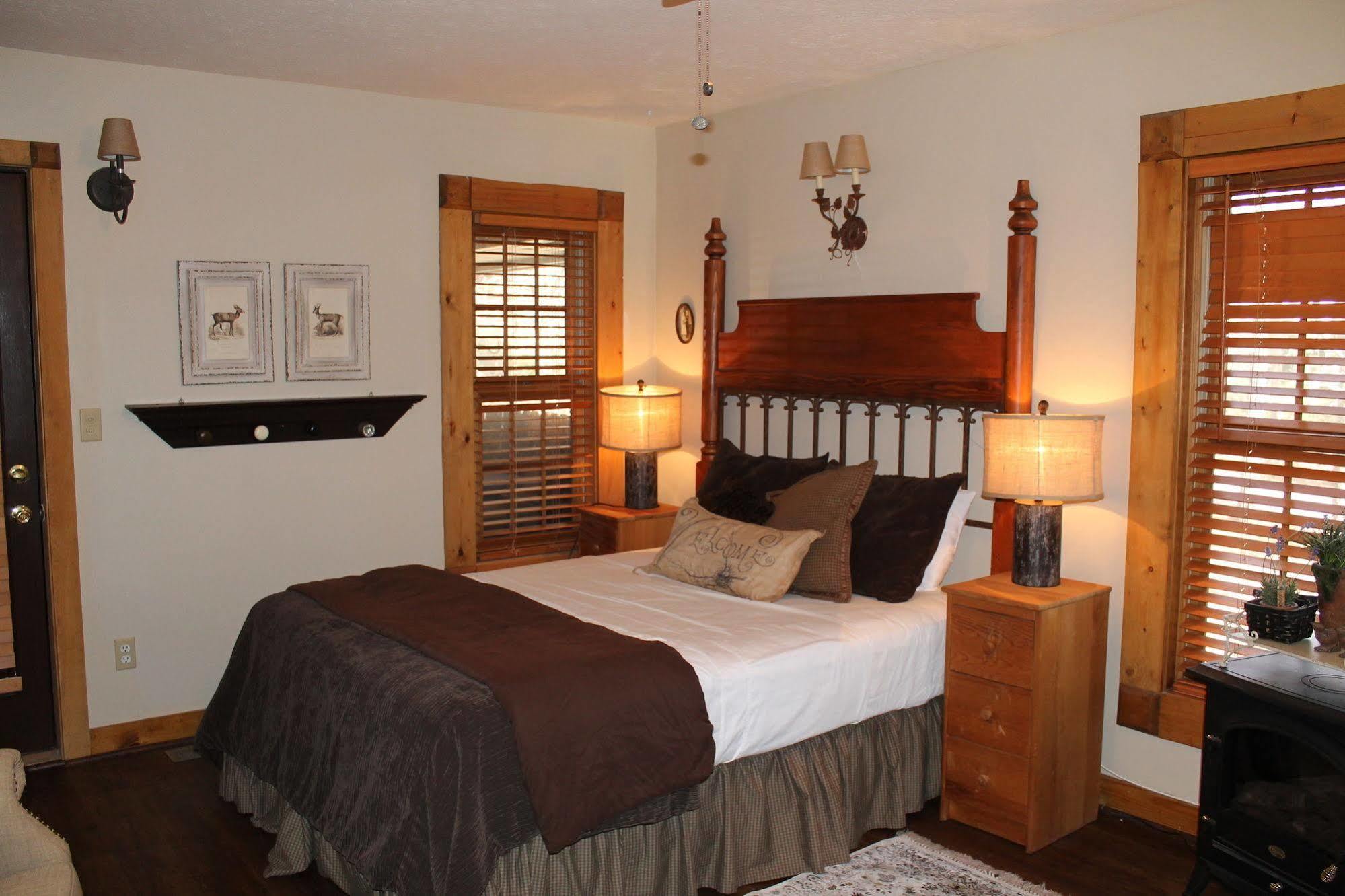 Bear Creek Lodge Cabin Resort Reeds Spring エクステリア 写真