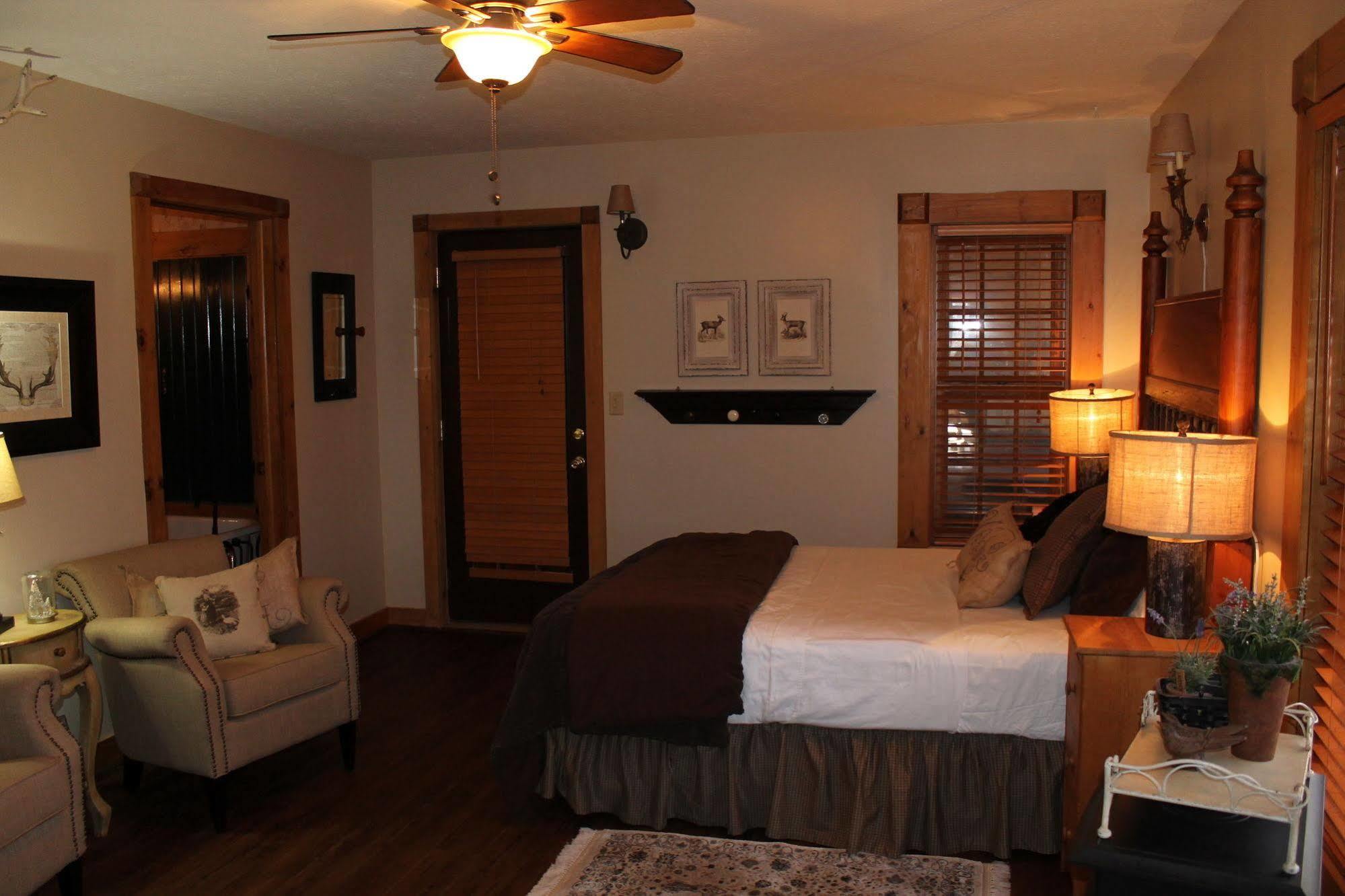 Bear Creek Lodge Cabin Resort Reeds Spring エクステリア 写真